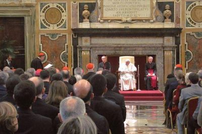 Francisco entrega el Premio Ratzinger: �Expresamos tambi�n nuestro gran cari�o hacia Benedicto XVI�