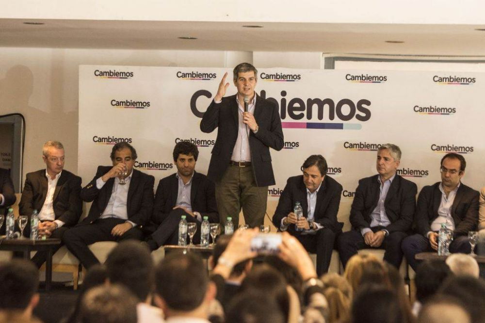 Acusan a Corpacci de obstaculizar la BUE, la reforma pol�tica y de no respetar los plazos de ley