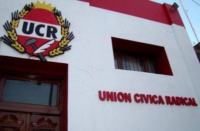 Comit� de la UCR: no hay acuerdo y van dos listas