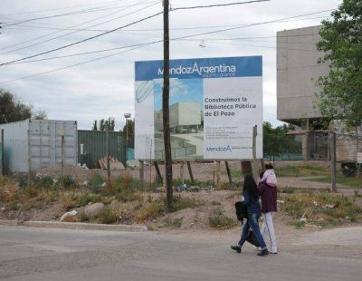 Los radicales terminar�n la biblioteca de El Pozo, de la que tanto habl� Paco P�rez y que nunca se termin�