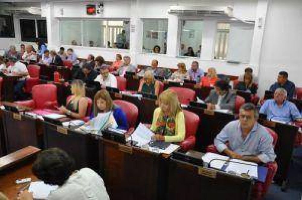 Diputados: el oficialismo con una agenda cargada busca aprobar el proyecto para el acueducto
