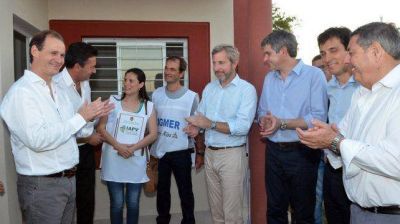 Gustavo Bordet adelant� que las paritarias docentes ser�n en febrero