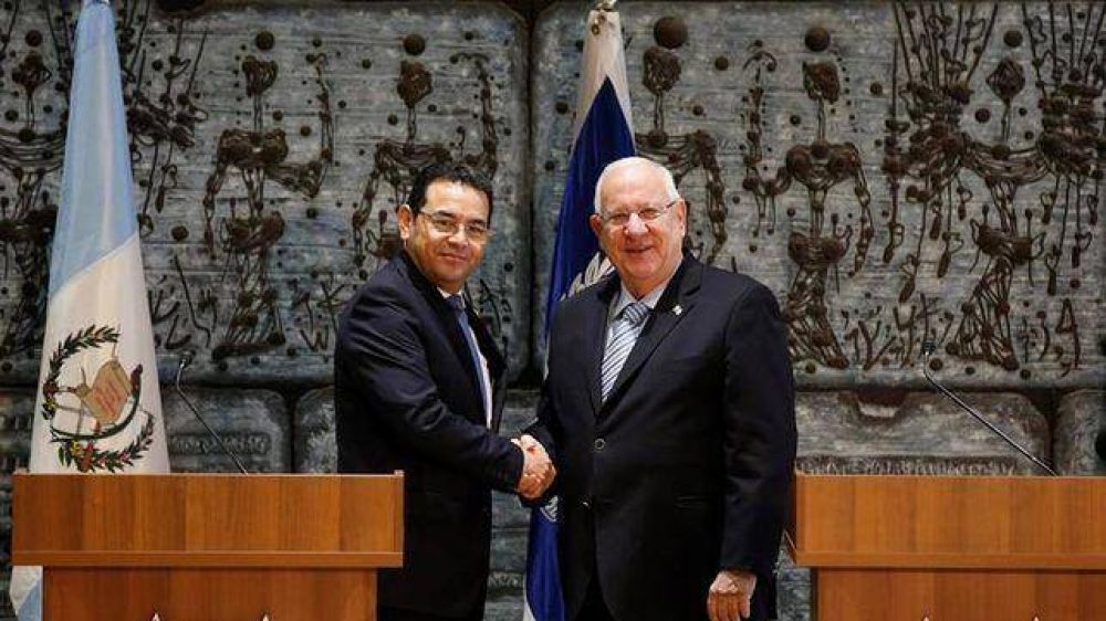 El presidente de Guatemala ya se encuentra en Israel