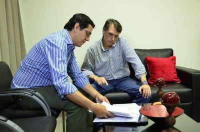 Kosiner: �La mejor manera de salir de la recesi�n es con m�s inversi�n p�blica�