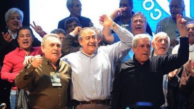 La CGT se re�ne y presiona en el Congreso por Ganancias
