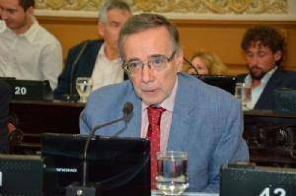 Falleci el legislador Jorge Font y su banca ser ocupada por Somoza