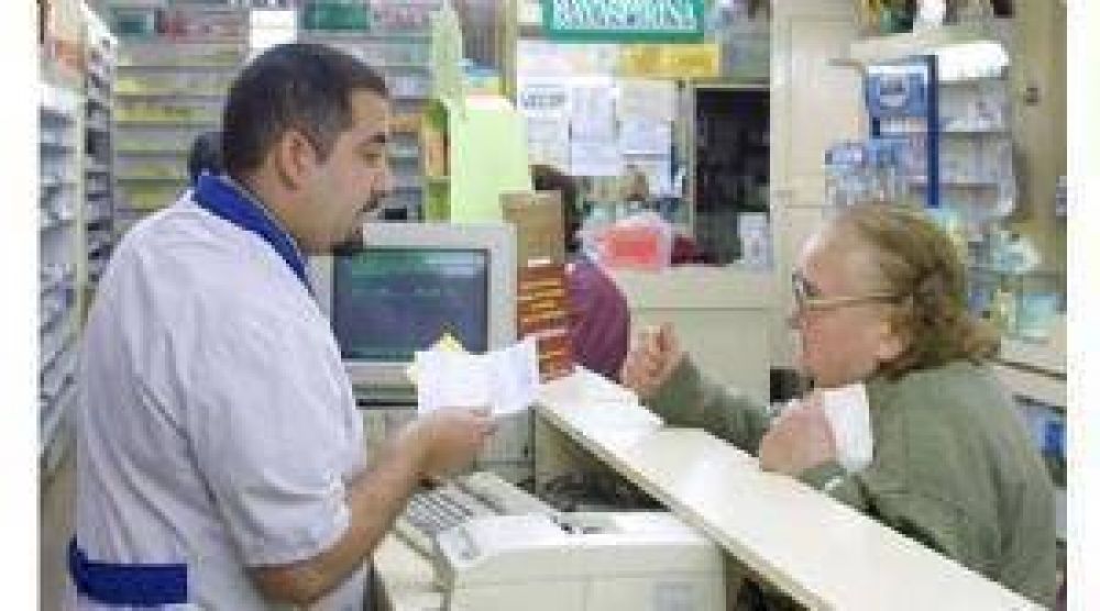 Buscan apurar acuerdos entre PAMI y las farmacias