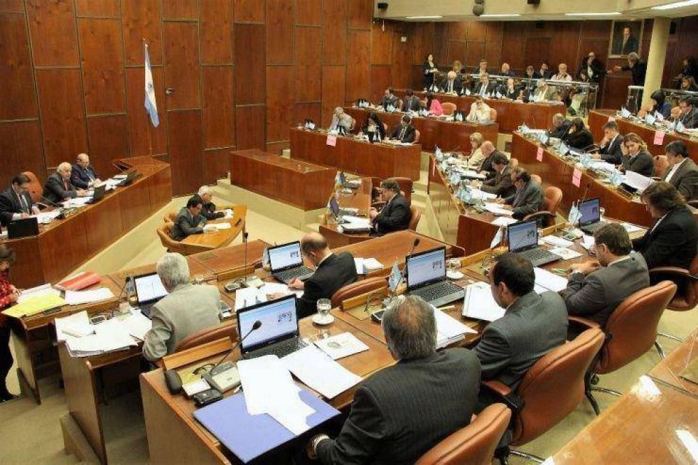 Presupuesto y expropiaciones para la �ltima sesi�n