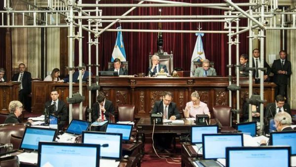 Con apoyo opositor, el Senado convirti en ley el primer Presupuesto de la era Macri