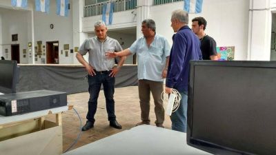 Discapacidad: ambientan el Hall del municipio para el recambio de pases 