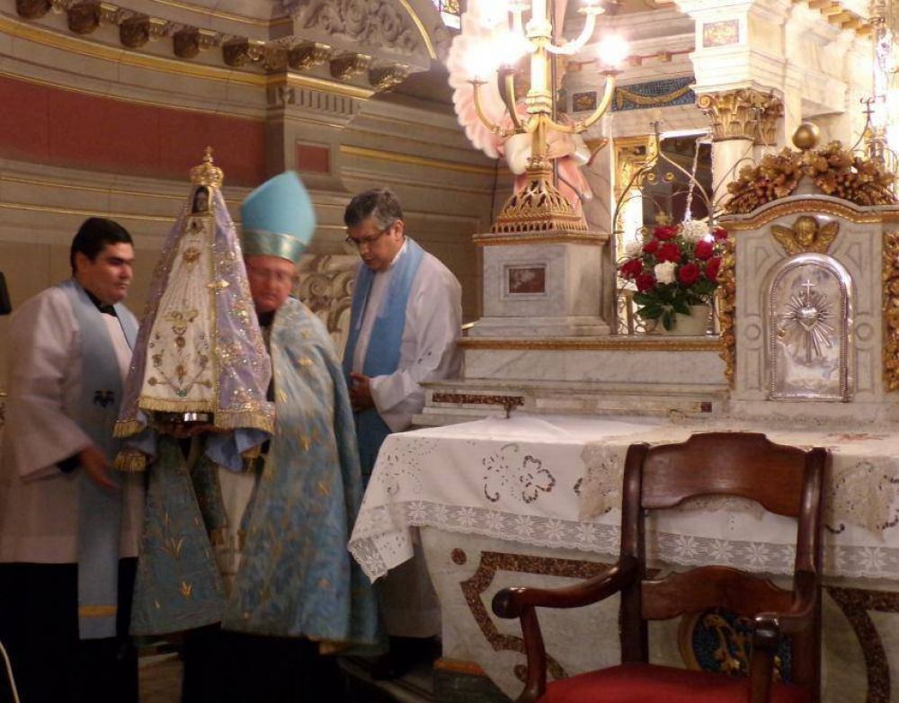 Con la bajada de la imagen de la Virgen, Catamarca comenz a honrar a la Inmaculada Concepcin