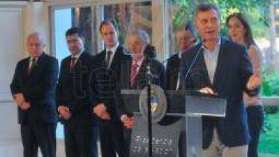 Casas se reuni con Macri y logr renovacin de los REPRO
