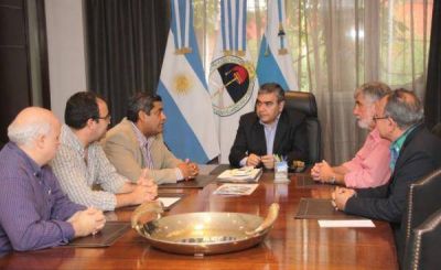Alfaro y el Colegio de Arquitectos evaluaron iniciativas en materia de planificaci�n urban�stica