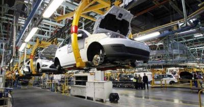 Seg�n el INDEC, la construcci�n se desplom� 19% y la industria 8%