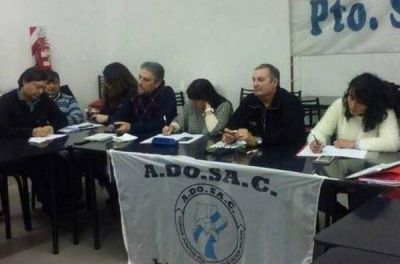 Habr� paro indeterminado de docentes hasta conocer fecha de cobro de sueldos