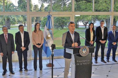 Das Neves particip� del anuncio de Macri por el Compromiso Social contra las Adicciones