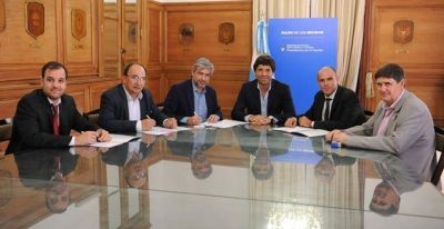 Naci�n aport� dinero para pavimento y luces en Centenario
