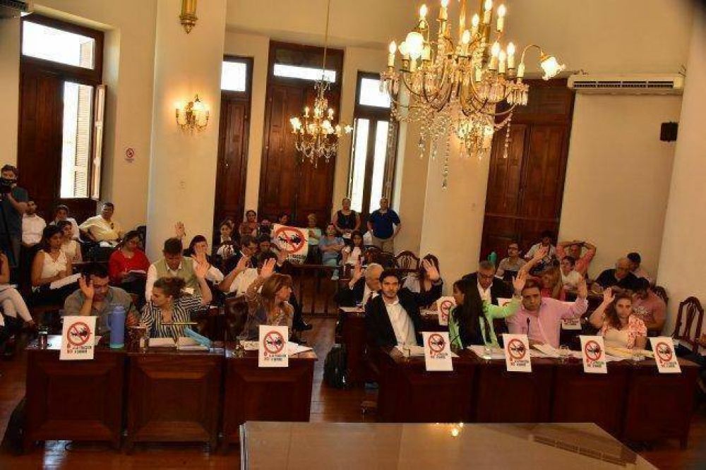 Prohibieron por ordenanza la circulaci�n a tracci�n a sangre en Paran�