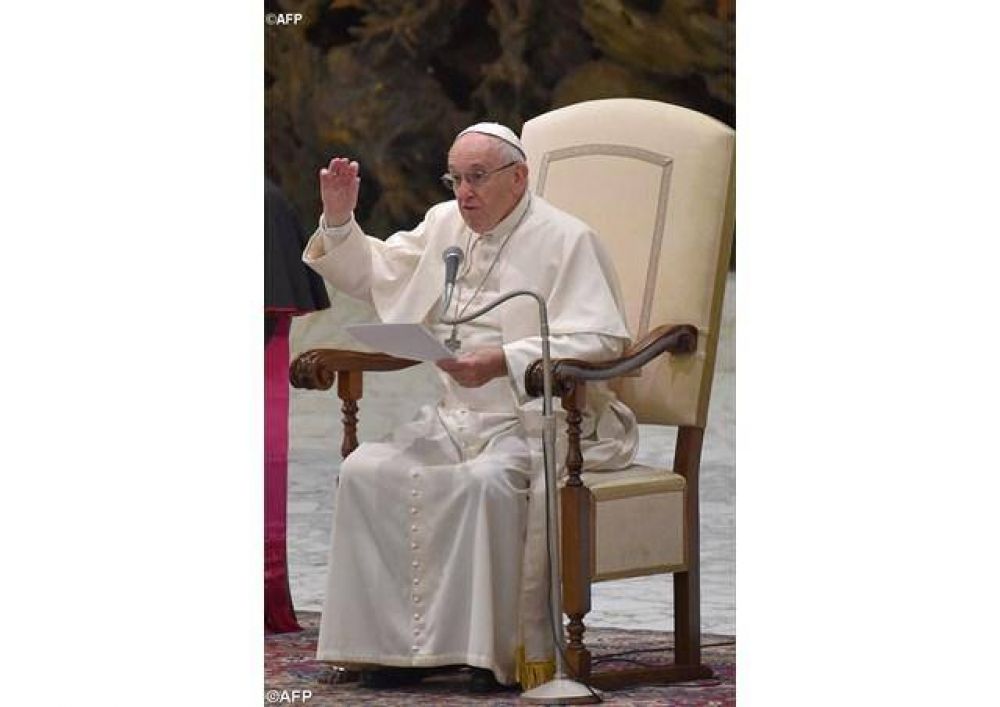 Anuncien la luz de Cristo e impulsen un mundo m�s humano y la paz. Pide el Papa a Congreso mundial de Pastoral para estudiantes internacionales