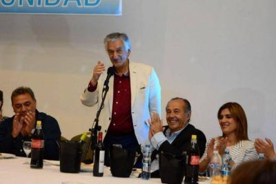 Alberto anunci� el bono de fin de a�o m�s alto del pa�s