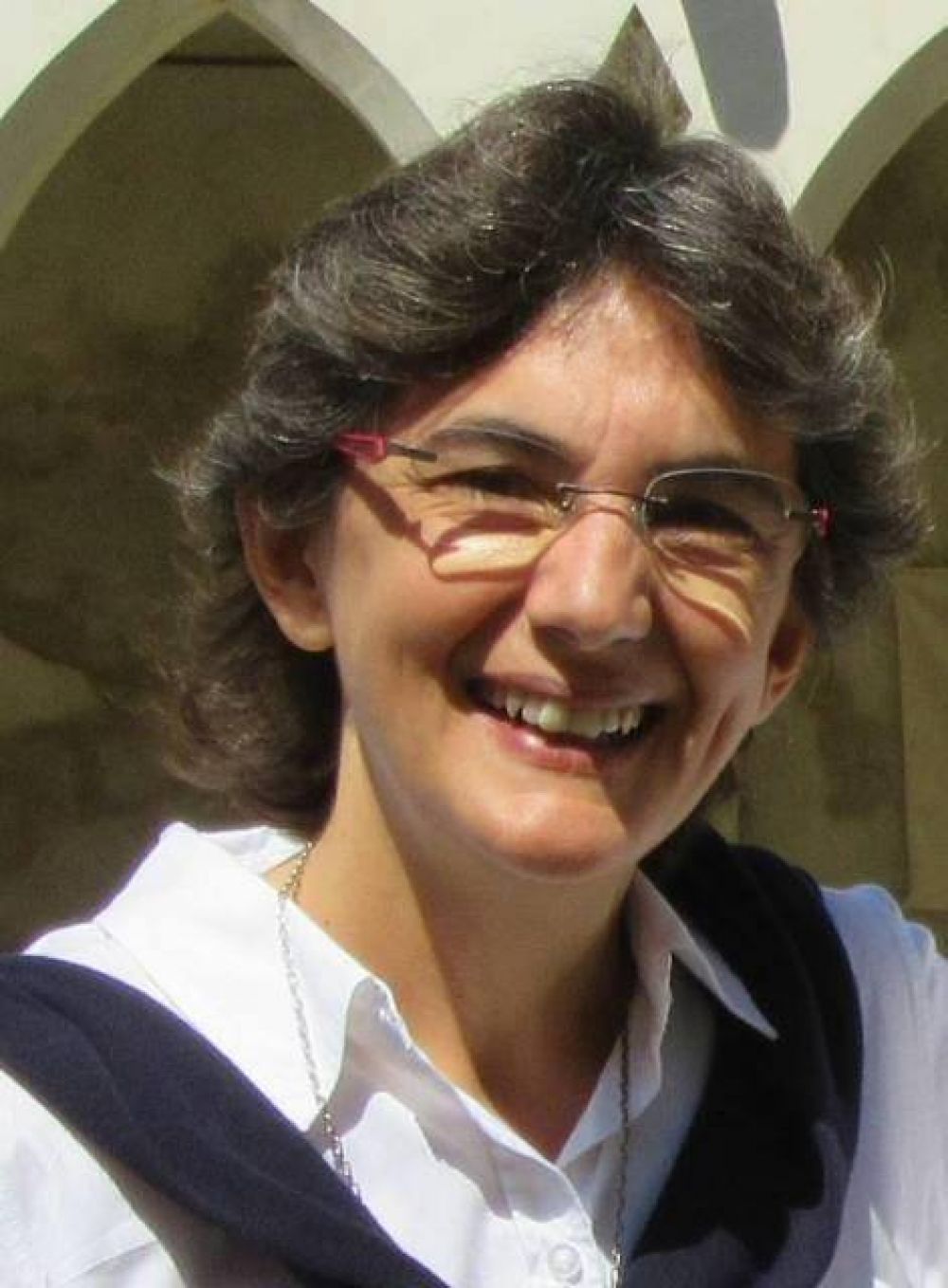 Eligen a una religiosa platense como nueva superiora de la congregaci�n Hijas de la Cruz