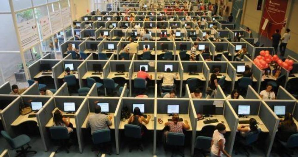 Son ms de 500 los despidos en call centers tucumanos
