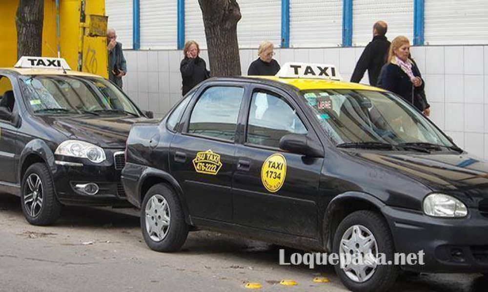 Taxis: El estudio de costos dio una cifra menor a lo solicitado por los taxistas