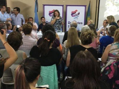 Presencia local en encuentro educativo provincial