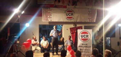 Salvador visit� Saladillo: habl� con vecinos y encabez� acto del radicalismo seccional