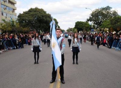 Desde enero 459 alumnos recibir�n una beca mensual de tres mil pesos