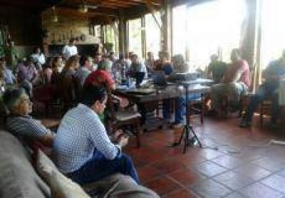 Salazar reuni� a su gabinete en la quinta de Spir�pulos