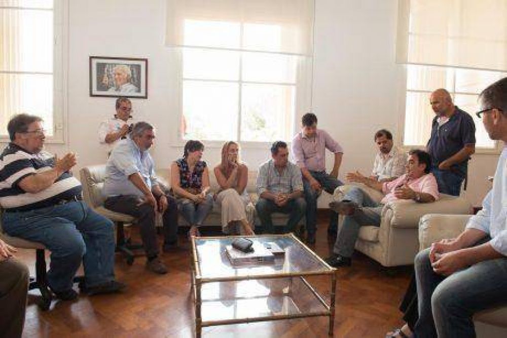 La Federacin de Sindicatos Municipales Bonaerenses hizo su presentacin oficial en Trenque Lauquen