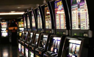 Trabajadores se manifestaron frente al Bingo Bah�a