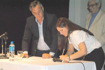 Detallaron los alcances de los programas de becas
