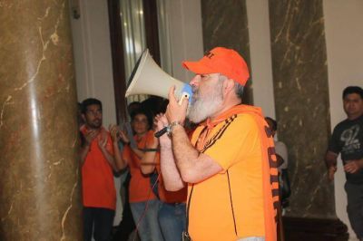 El Ejecutivo acercar� una oferta para intentar destrabar el conflicto con los municipales