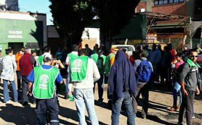 ATE pide que todas las Municipalidades paguen bono de fin de a�o