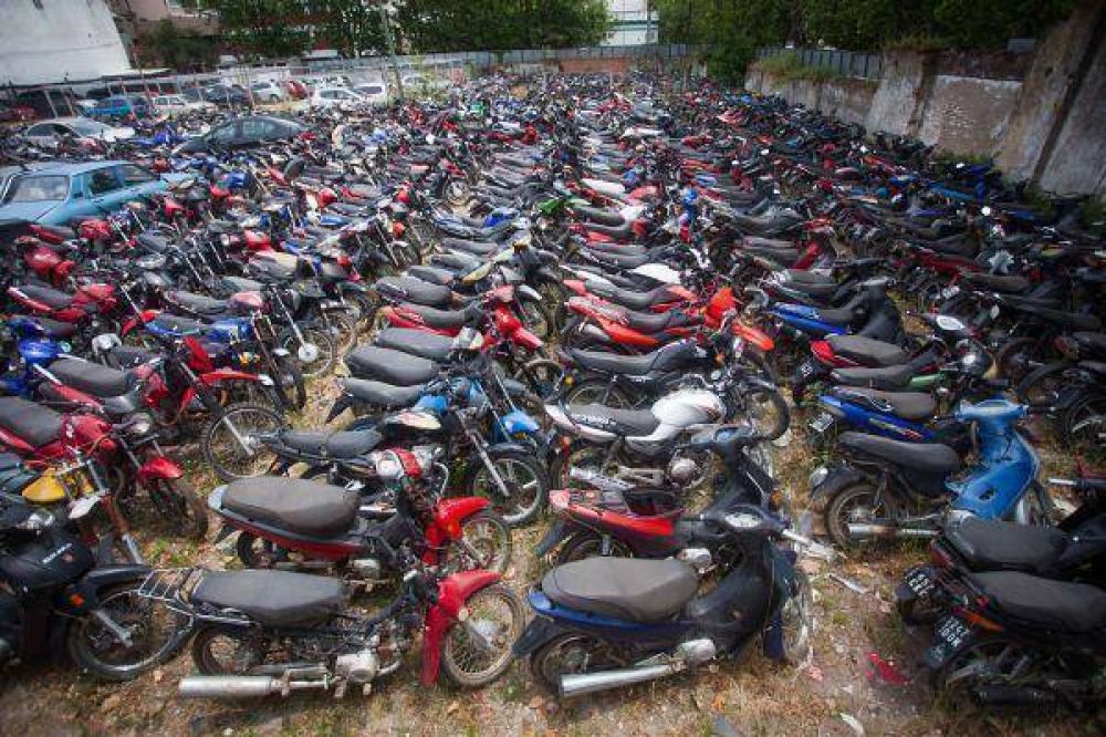 Playas de secuestro colapsadas: ms de 3.400 motos y 880 autos