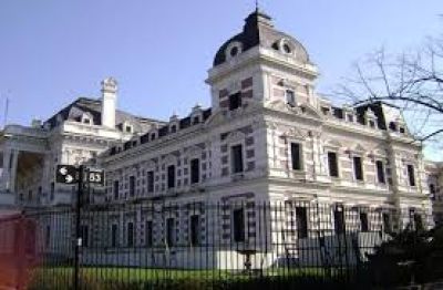 Los gremios de la provincia de Buenos Aires, con la excepci�n de ATE, aceptaron oferta salarial del gobierno