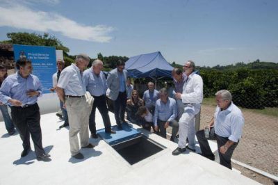 Vecinos de El Corte ver�n salir agua potable de sus canillas