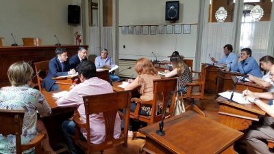 Contin�an los plenarios por el Presupuesto 2017