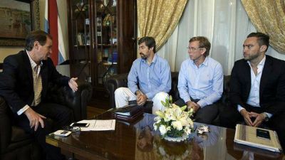 El gobierno provincial proyecta aumentarles un 40% a las juntas de gobierno