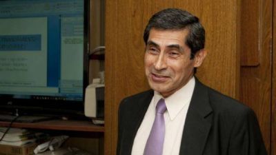 El bono se paga descontando del sueldo a los funcionarios