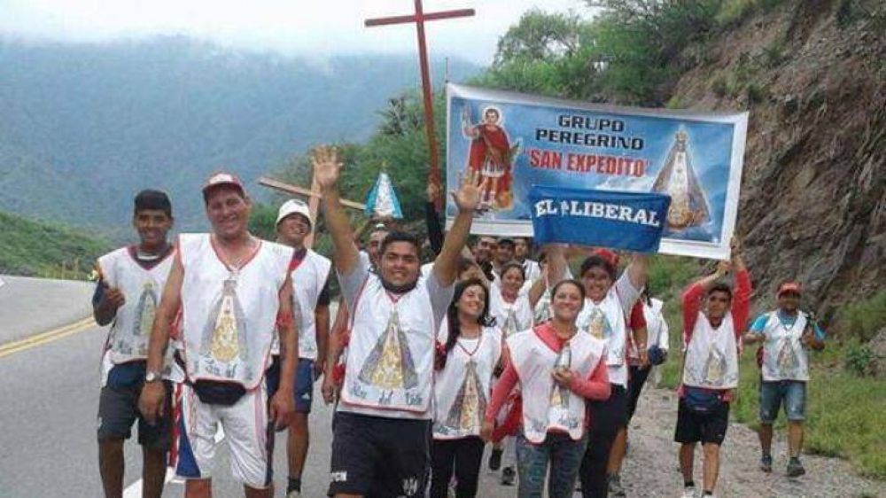 Fieles de Santiago tuvieron su emotivo encuentro con Mar�a
