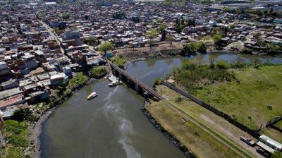 Acefal�a y crisis en el ente que debe sanear el Riachuelo