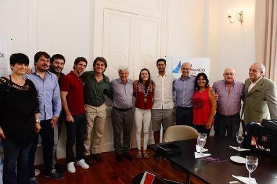Andreotti reconoci� a integrantes de �Las Leoncitas� de San Fernando