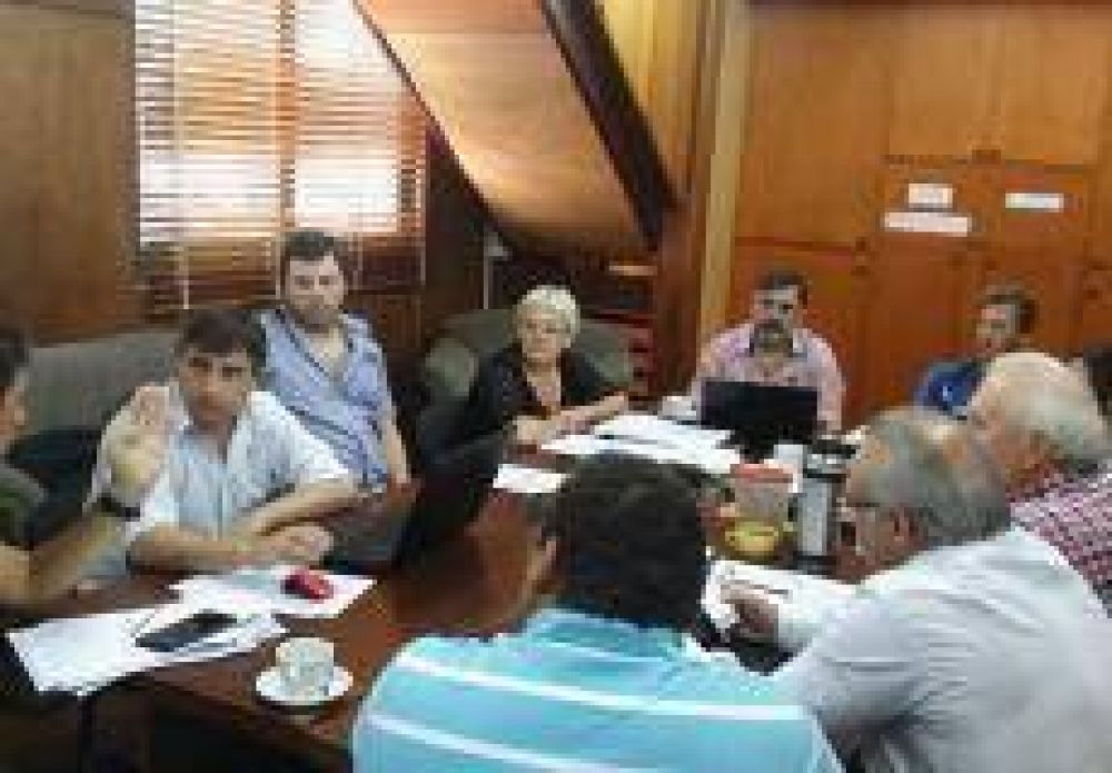 Abat�ngelo y S�nchez Negrete explicaron a los concejales el aumento de tasas para el a�o que viene