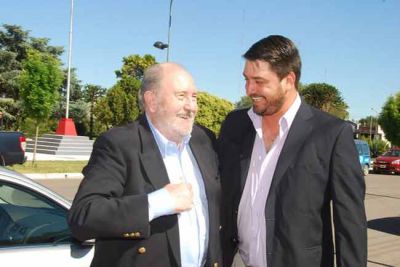 El gobernador Carlos Verna adelant� que en 2017 �vamos a invertir en la obra p�blica para generar empleo�