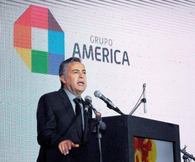 Cornejo meter� el bono de fin de a�o en la discusi�n paritaria