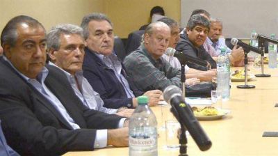 Sindicalistas rechazan un eventual veto del proyecto opositor