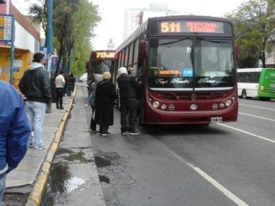 Boleto: �hay 80 choferes que dependen del aumento para entrar a trabajar�